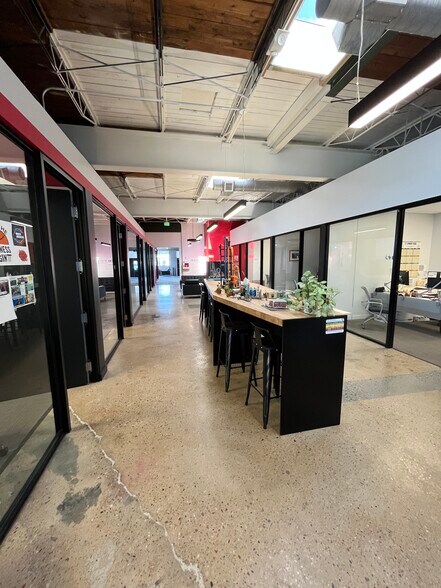 3435 W Leigh St, Richmond, VA for lease - Interior Photo - Image 2 of 6