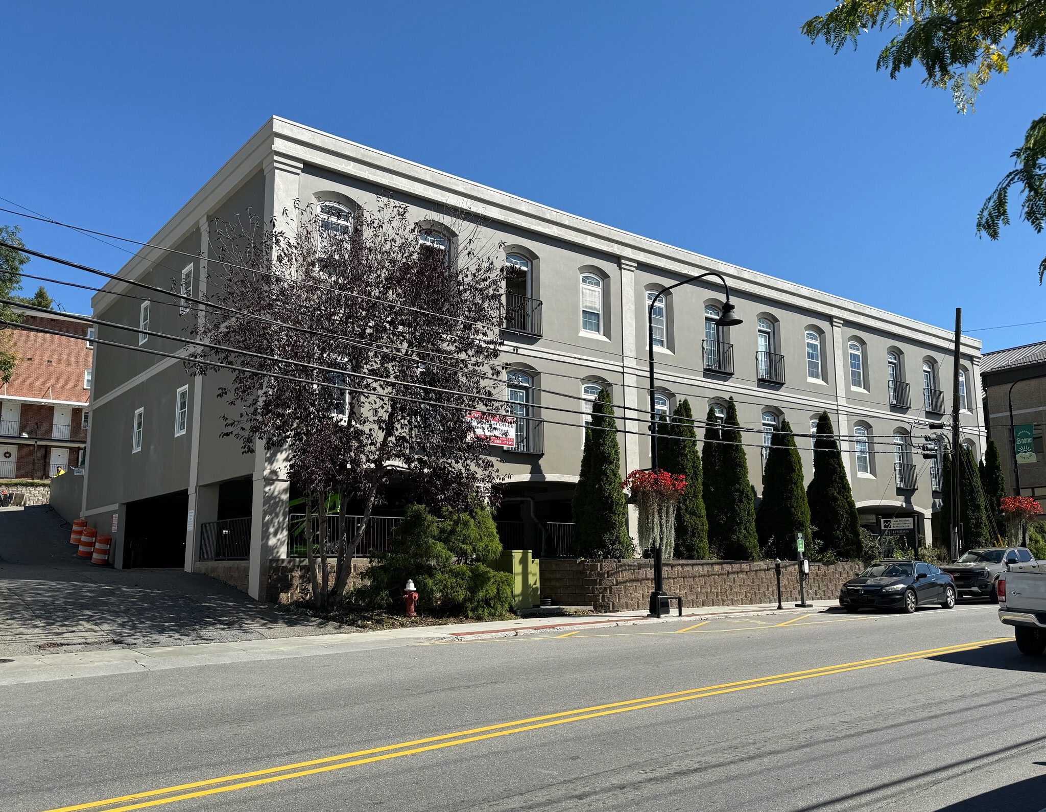 870 W King St, Boone, NC for lease Building Photo- Image 1 of 12