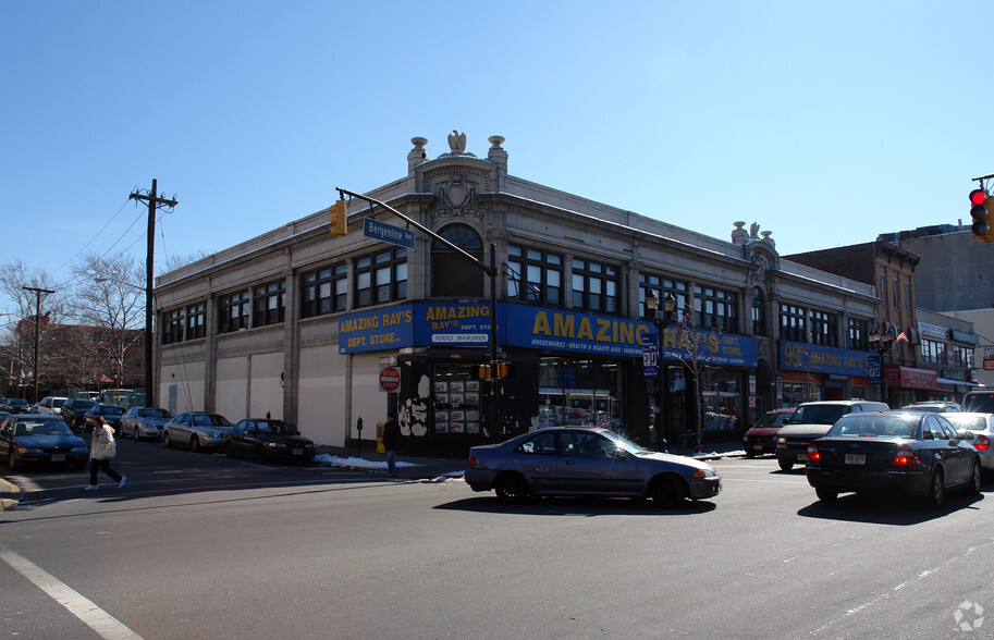 4912 Bergenline Ave, West New York, NJ for lease - Primary Photo - Image 1 of 18