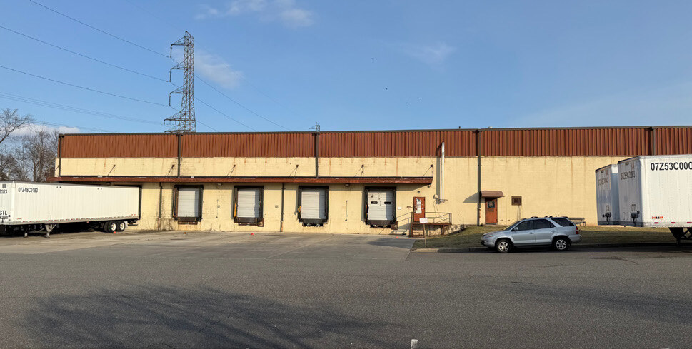 200 Circle Dr N, Piscataway, NJ for lease - Building Photo - Image 2 of 5