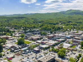 76 E Main St, Brevard, NC - Aérien  Vue de la carte - Image1