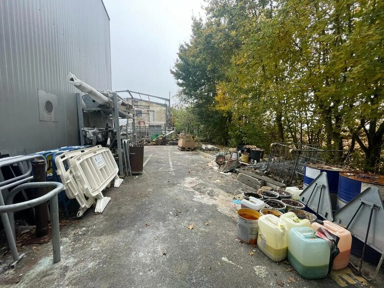 Local d'activités dans Guibeville à vendre - Photo du bâtiment - Image 2 de 16