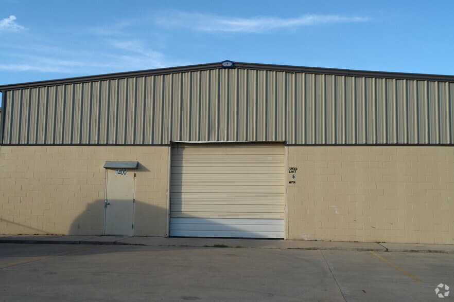 1400 E Laurel Ave, McAllen, TX à louer - Photo du bâtiment - Image 2 de 2