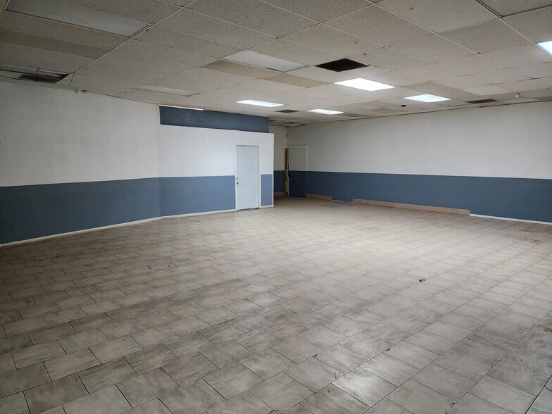 331-337 E 9th St, San Bernardino, CA for lease - Building Photo - Image 3 of 9