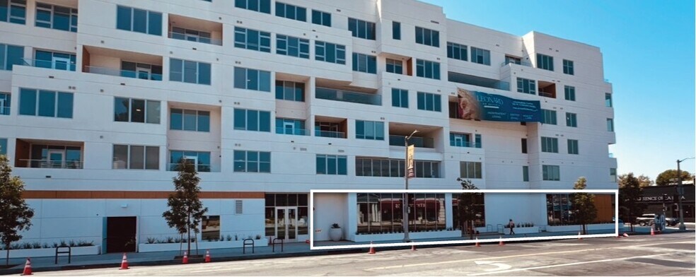 8070 W Beverly Rd, Los Angeles, CA à louer - Photo du bâtiment - Image 2 de 4