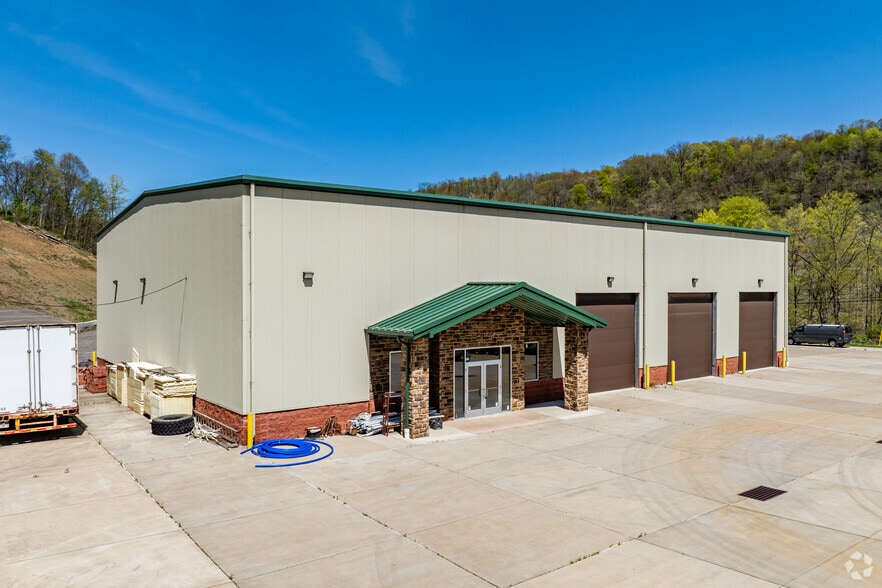 104 Douglas Rd, Sewickley, PA for sale - Primary Photo - Image 1 of 15