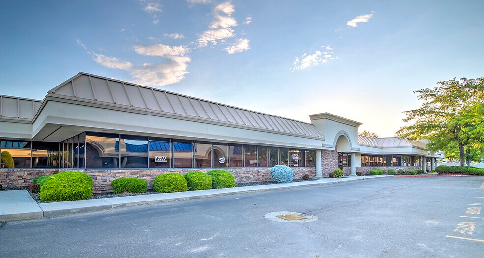 9436-9458 W Fairview Ave, Boise, ID à louer - Photo du bâtiment - Image 1 de 3