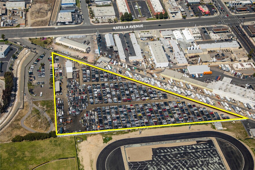 8188 Katella Ave, Stanton, CA for sale - Building Photo - Image 1 of 2