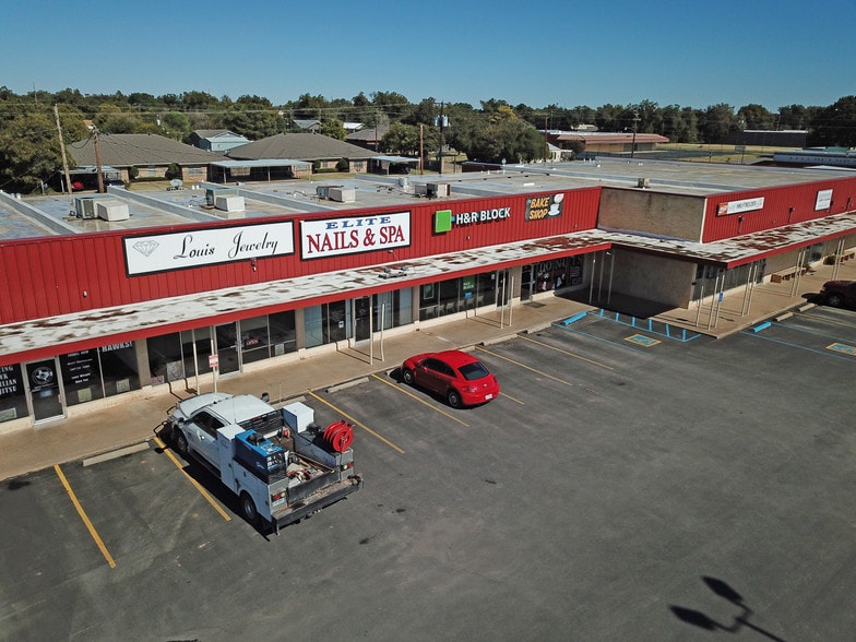 Lifetime Climate Controlled Storage portfolio of 2 properties for sale on LoopNet.ca - Primary Photo - Image 1 of 2