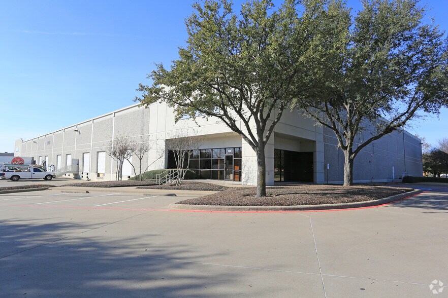 1808 Monetary Ln, Carrollton, TX à louer - Photo principale - Image 1 de 4