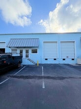 1200-1340 Stirling Rd, Dania Beach, FL for lease Building Photo- Image 1 of 9