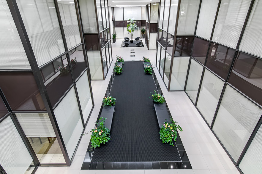 950 Threadneedle St, Houston, TX à louer - Hall d’entrée - Image 3 de 5