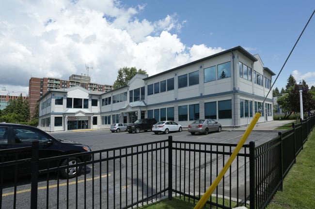More details for 745 Montreal Rd, Ottawa, ON - Office/Medical for Lease