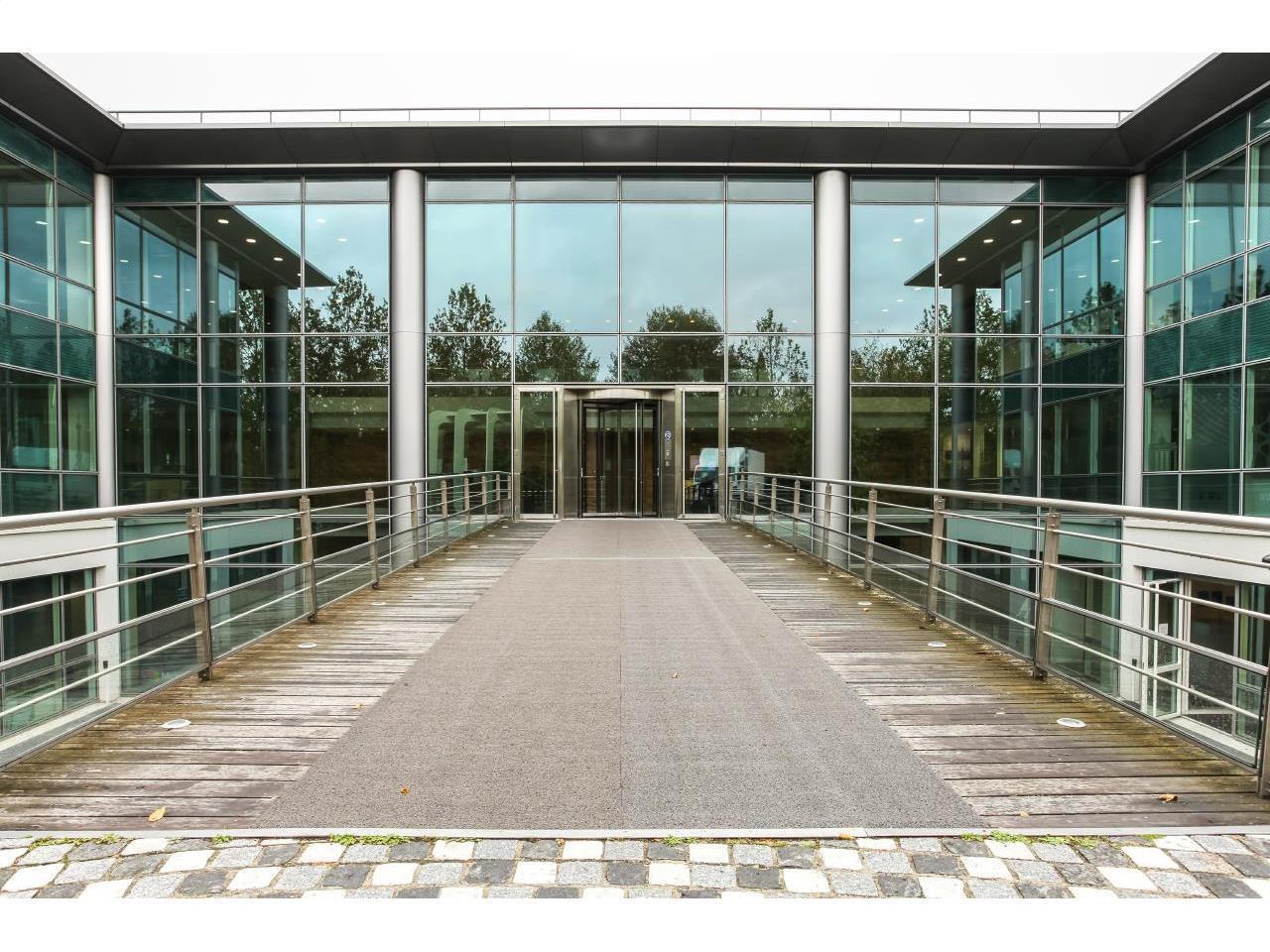 229 Rue De La Belle Etoile, Roissy-en-France à louer Photo du bâtiment- Image 1 de 13