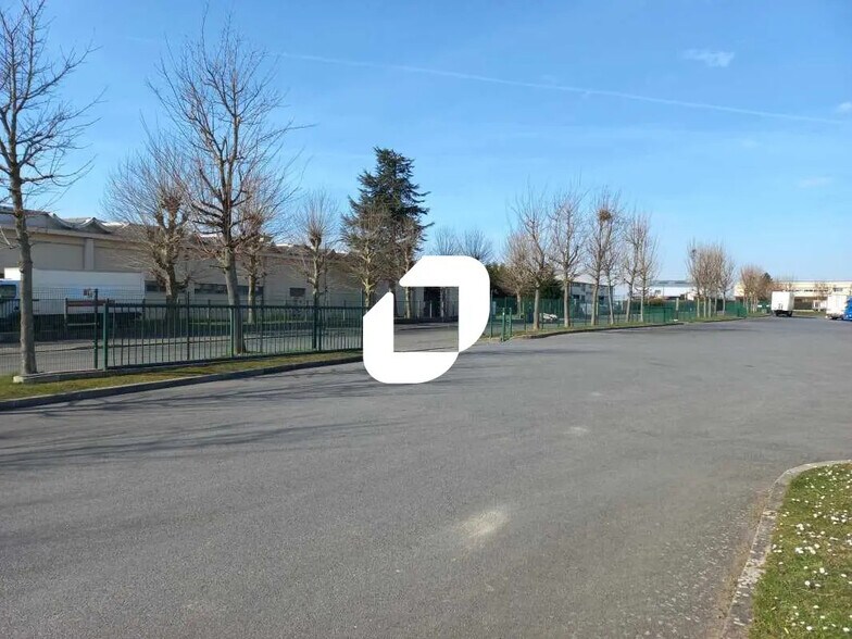 Flex dans Goussainville à louer - Photo du bâtiment - Image 2 de 14