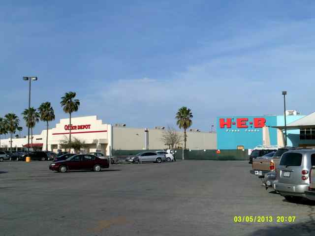 613 Expressway 77, Harlingen, TX à louer - Photo du bâtiment - Image 2 de 30