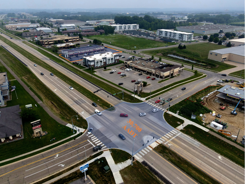 2711 Commerce Dr NW, Rochester, MN for lease - Aerial - Image 2 of 5