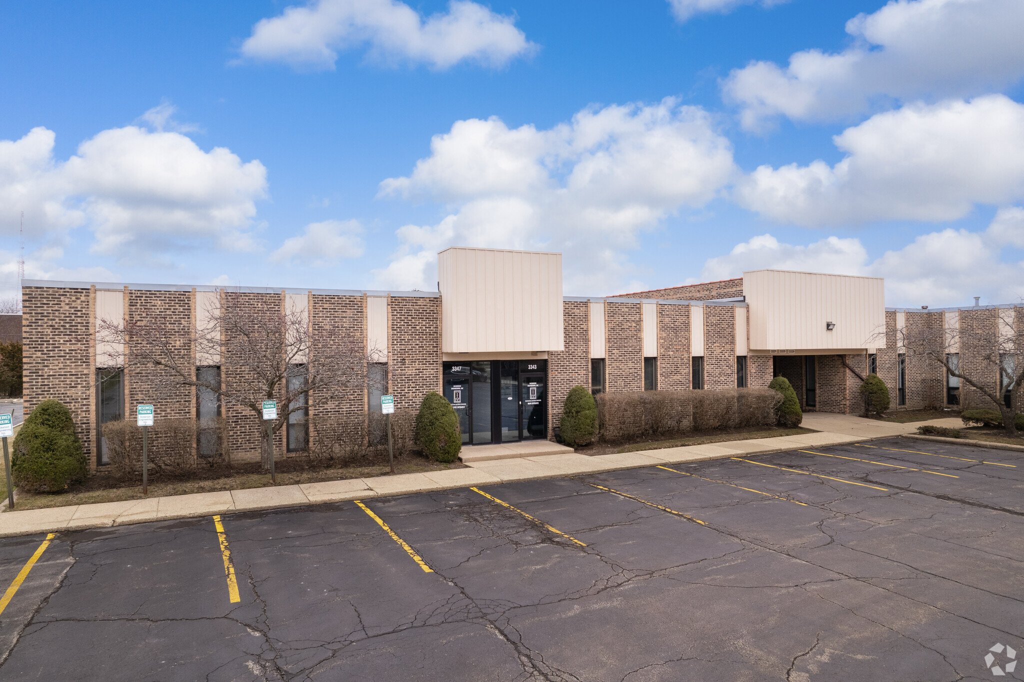 3257-3347 N Ridge Ave, Arlington Heights, IL for sale Building Photo- Image 1 of 8