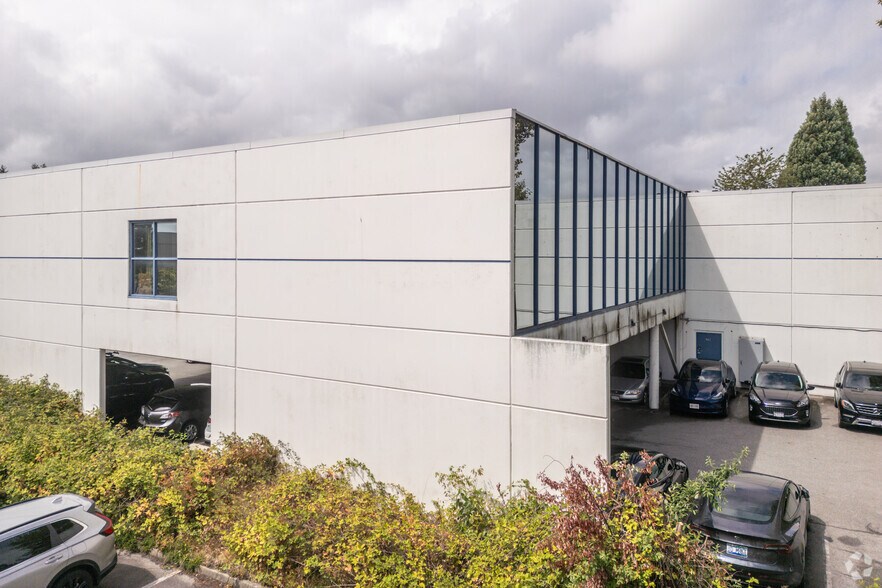 5368 Parkwood Pl, Richmond, BC à vendre - Photo du bâtiment - Image 3 de 4