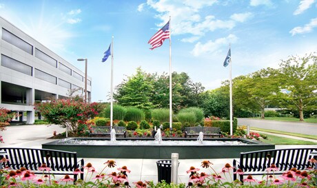 538 Broadhollow Rd, Melville, NY à louer - Photo du bâtiment - Image 2 de 13