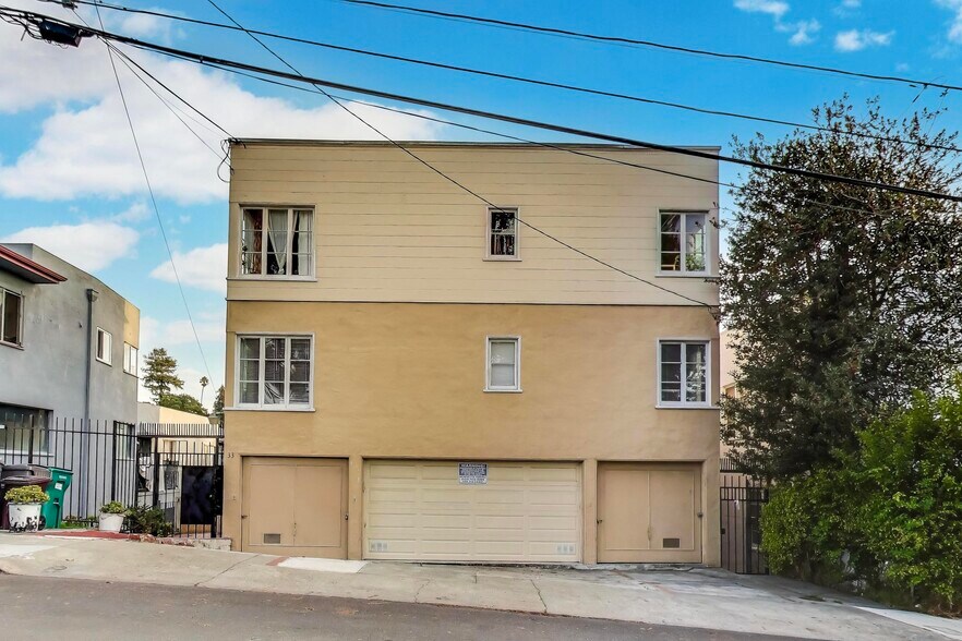 33 Home Pl E, Oakland, CA à vendre - Photo du bâtiment - Image 2 de 23