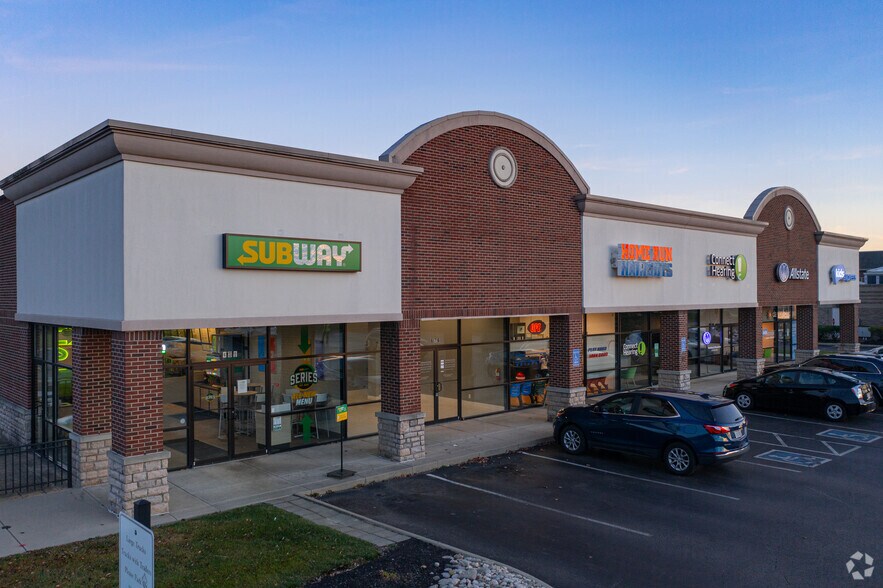 662-680 N Main St, Springboro, OH à louer - Photo du bâtiment - Image 2 de 5