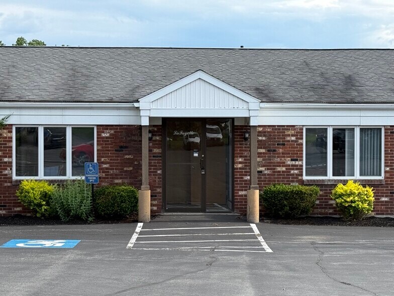 2507 US Route 11, La Fayette, NY à louer - Photo du bâtiment - Image 2 de 11