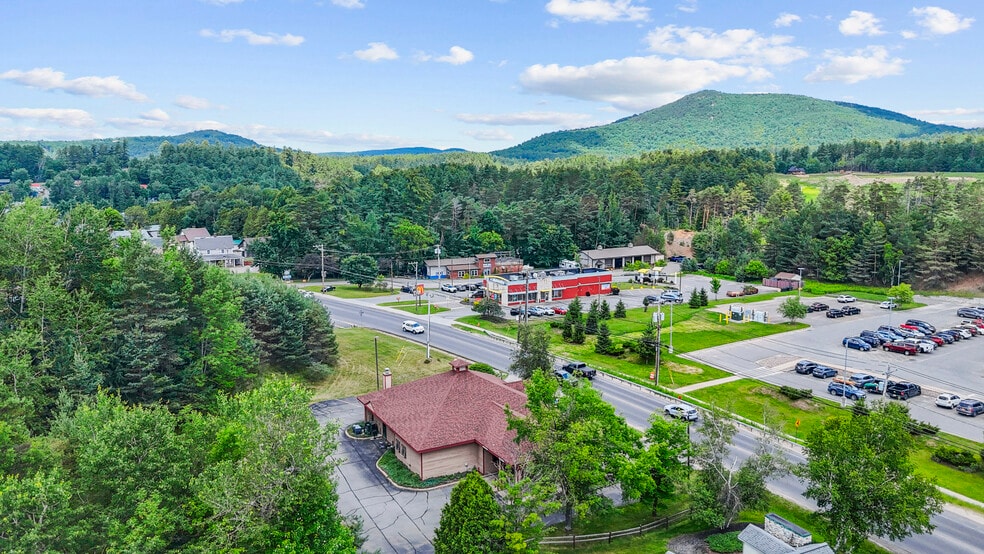 588 Lake Flower Ave, Saranac Lake, NY for lease - Building Photo - Image 3 of 7