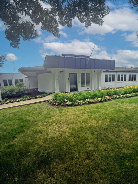 1120 Soldiers Field Rd, Boston, MA for lease - Building Photo - Image 2 of 3