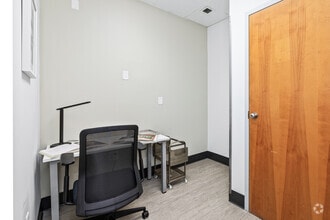 545 Brent Ln, Pensacola, FL for lease Interior Photo- Image 1 of 1