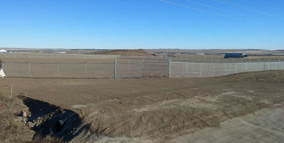 HWY 2 & 145th, Williston, ND à louer - Photo du bâtiment - Image 3 de 3