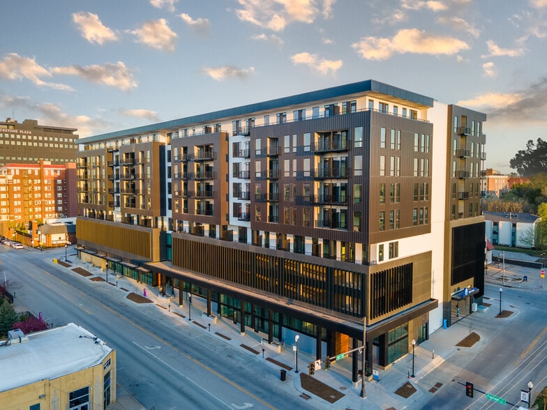 3710 Harney St, Omaha, NE for lease - Building Photo - Image 1 of 13