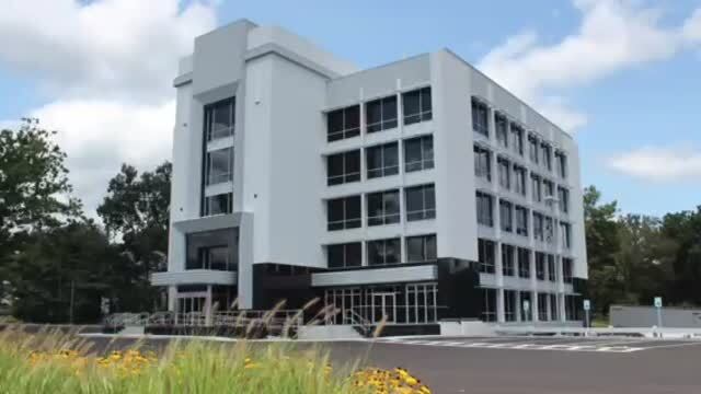 304 Cambridge Rd, Woburn, MA à louer - Vidéo sur l’inscription commerciale - Image 2 de 10