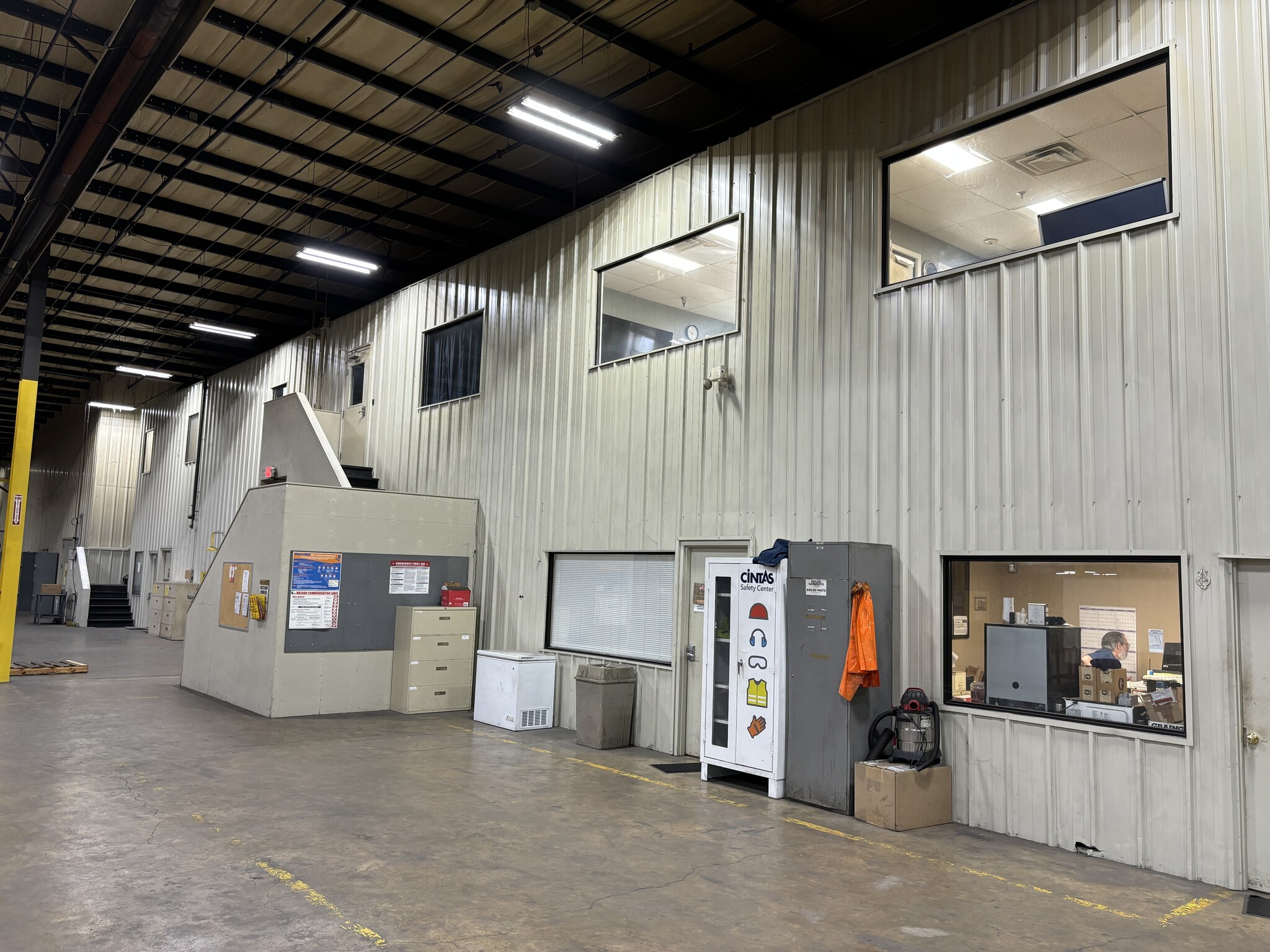 400 E Industrial Park Rd, Holly Springs, MS for lease Interior Photo- Image 1 of 10