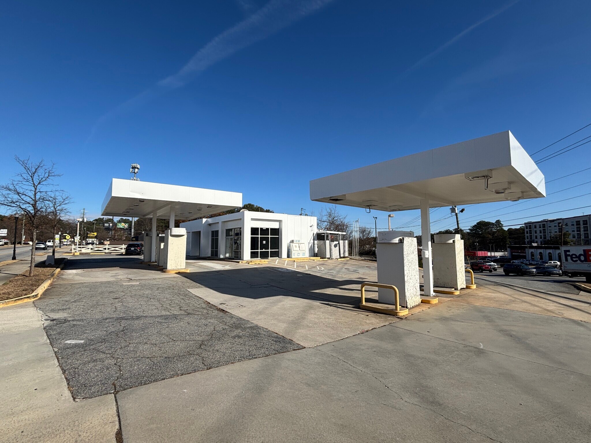5404 Peachtree Industrial Blvd, Chamblee, GA for lease Primary Photo- Image 1 of 11