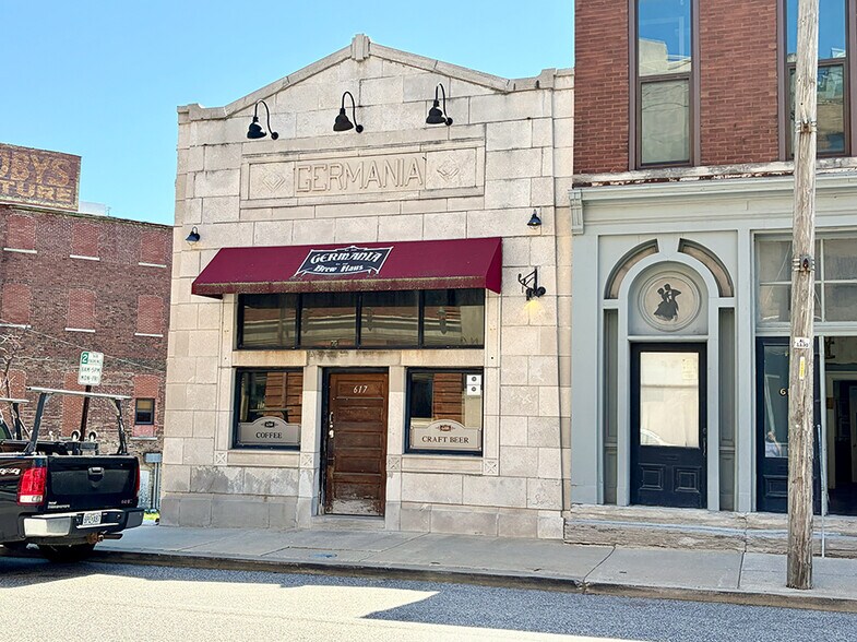 617 E Broadway St, Alton, IL à louer - Photo du bâtiment - Image 2 de 25