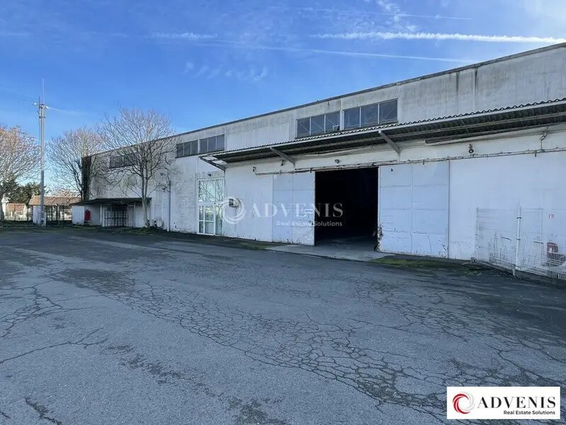 Industrial in Bègles for lease Building Photo- Image 1 of 10