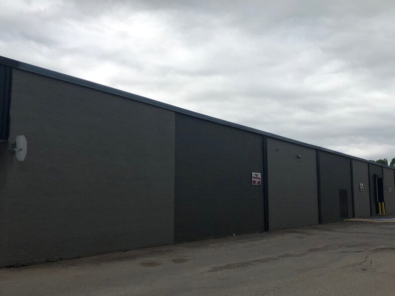 33 Winter St, Sussex, NB for lease - Building Photo - Image 3 of 6