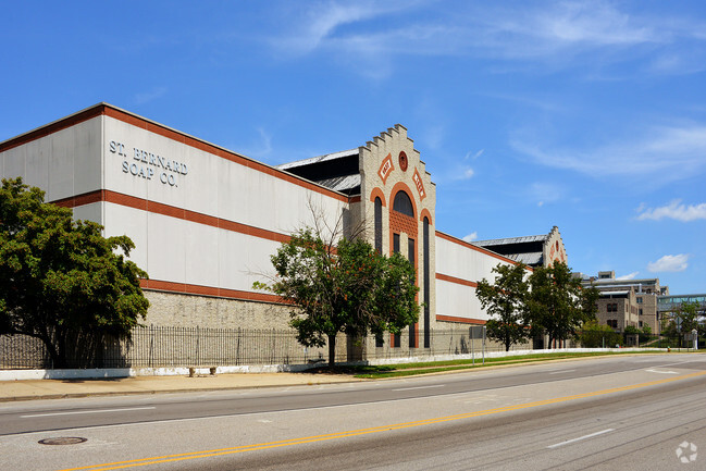 Plus de détails pour 5177 Spring Grove Ave, Cincinnati, OH - Industriel/Logistique à louer