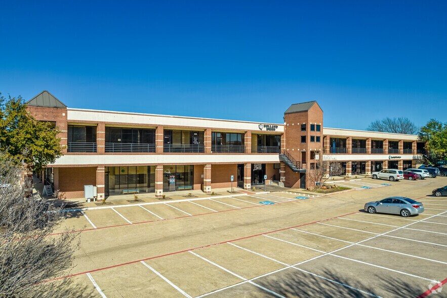 580 S Denton Tap Rd, Coppell, TX à louer - Photo du bâtiment - Image 3 de 10