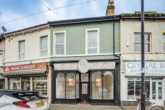 Plus de détails pour 10 North Albert St, Fleetwood - Commerce de détail à louer