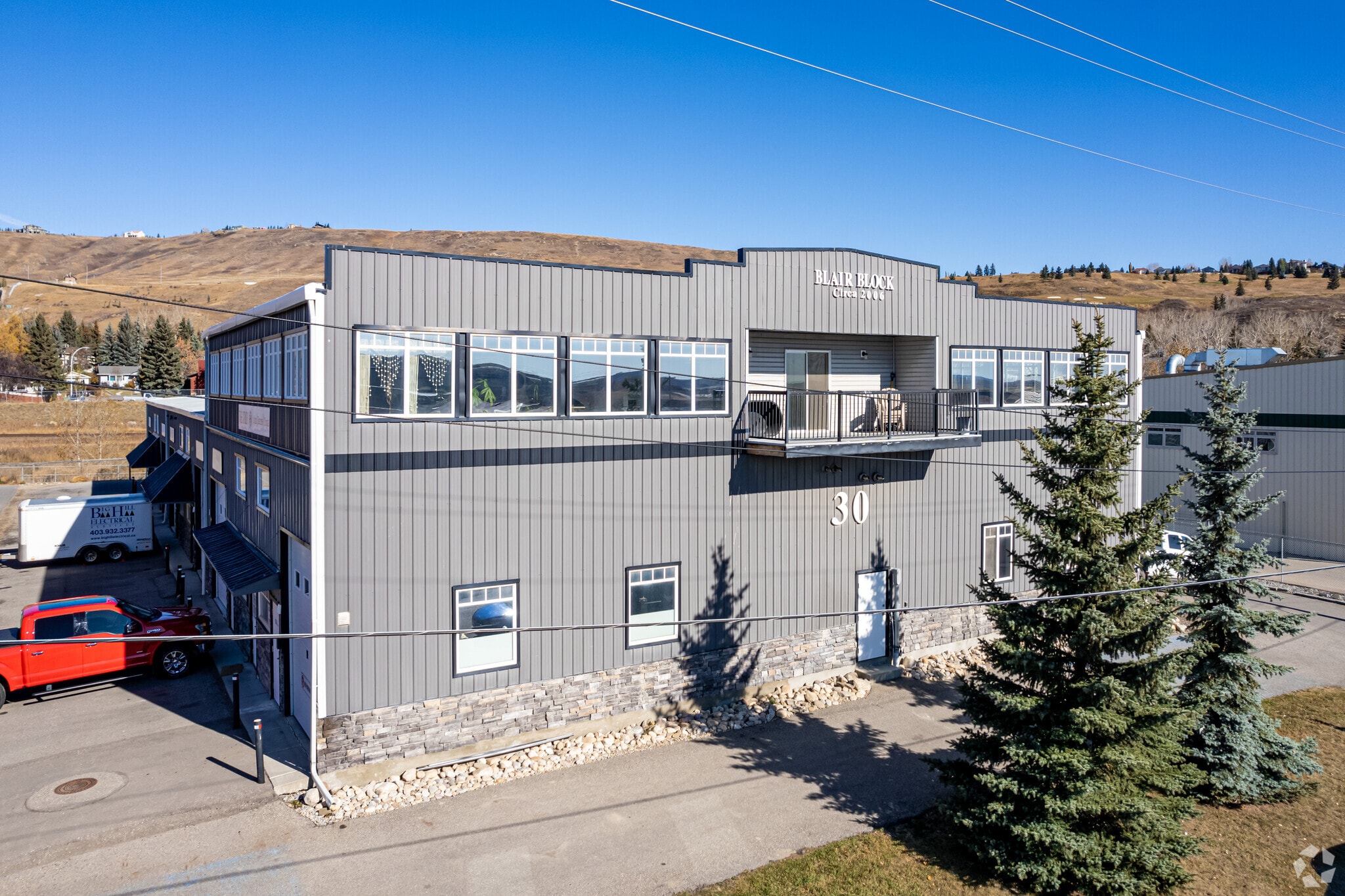 30 Griffin Ind Pt, Cochrane, AB for lease Primary Photo- Image 1 of 7