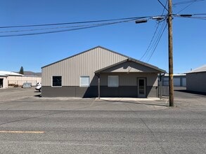417 N 20th Ave, Yakima, WA for lease Building Photo- Image 2 of 2