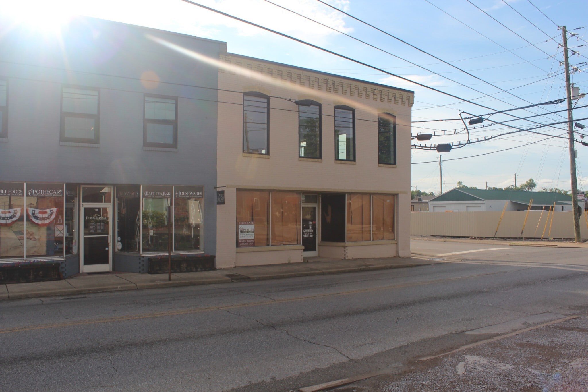 124 N College St, Lebanon, TN for lease Interior Photo- Image 1 of 11