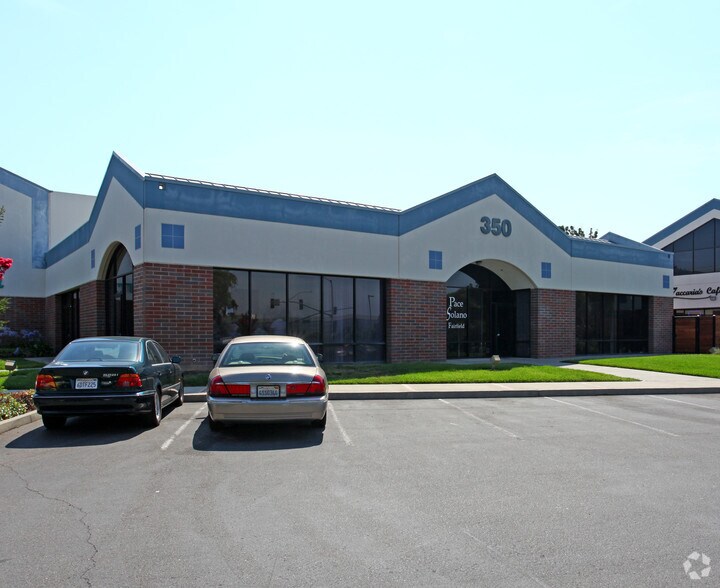 350 Chadbourne Rd, Fairfield, CA à vendre - Photo principale - Image 3 de 3