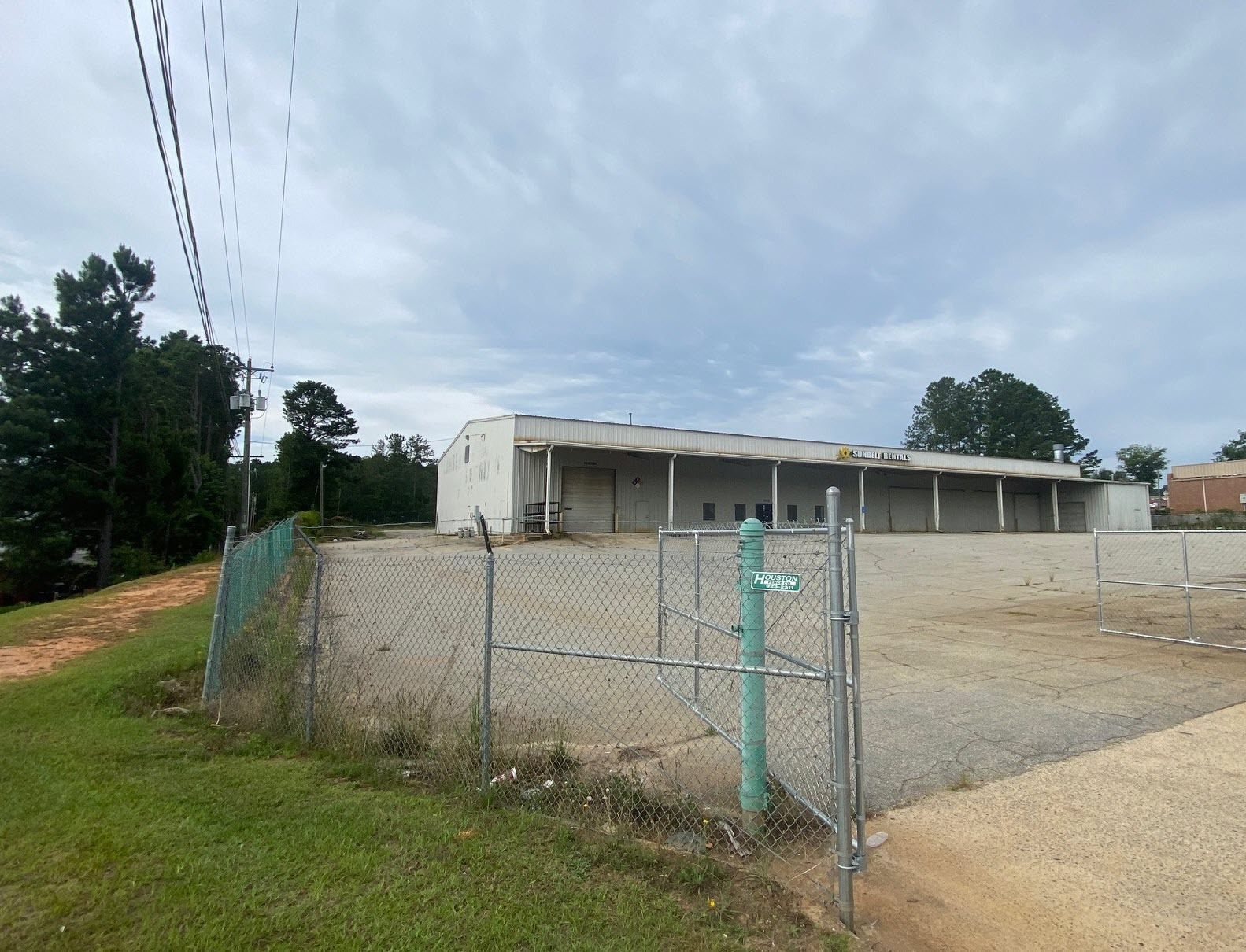 2069 Watson Blvd, Warner Robins, GA à vendre Photo du bâtiment- Image 1 de 1