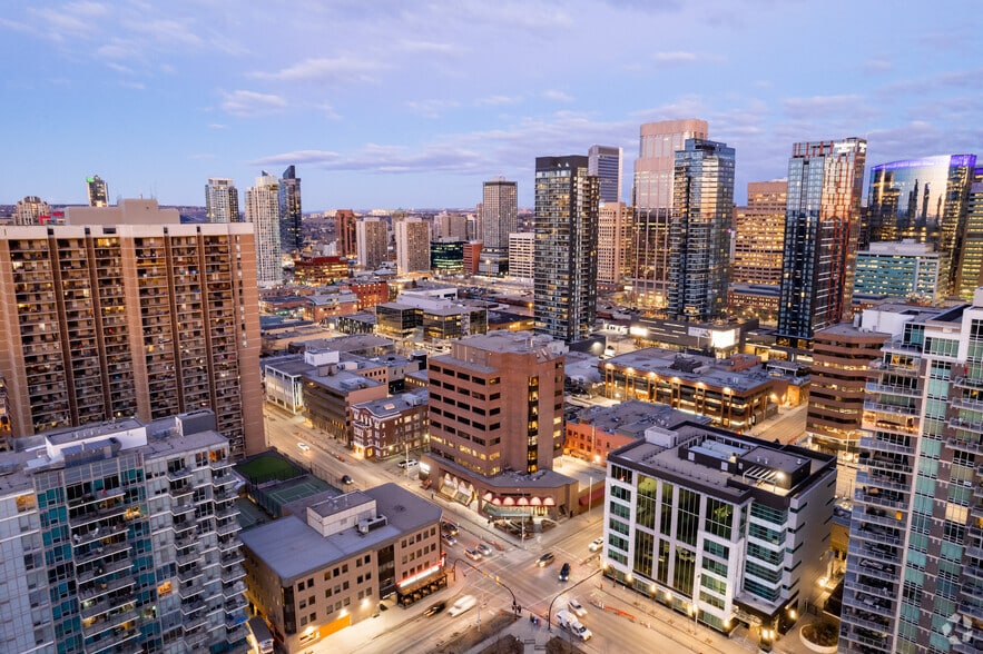 602 12th Ave SW, Calgary, AB for sale - Aerial - Image 1 of 99