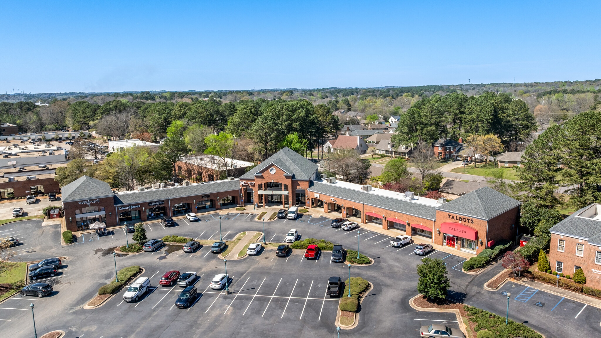 312 Merchants Walk, Tuscaloosa, AL for lease Primary Photo- Image 1 of 5