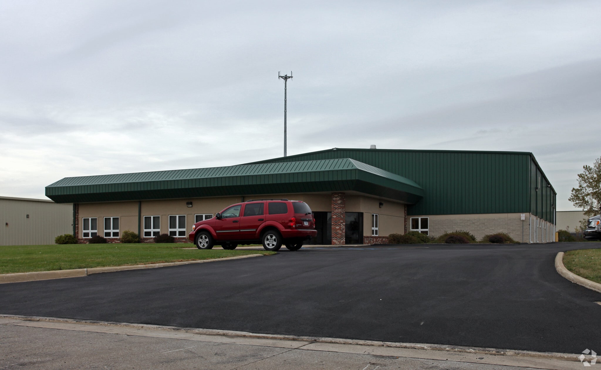 7156 Sulier Dr, Temperance, MI à louer Photo principale- Image 1 de 42