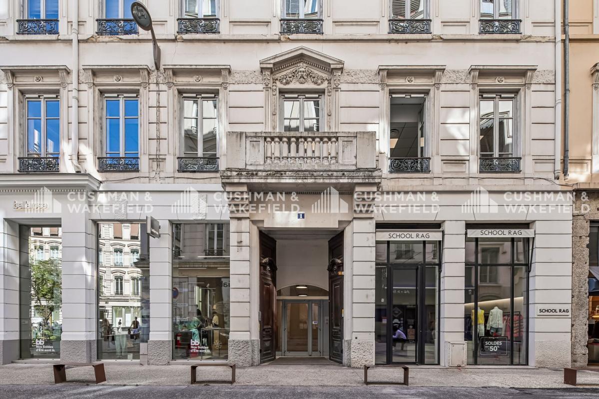 1 Rue Des Quatre Chapeaux, Lyon for lease Building Photo- Image 1 of 15
